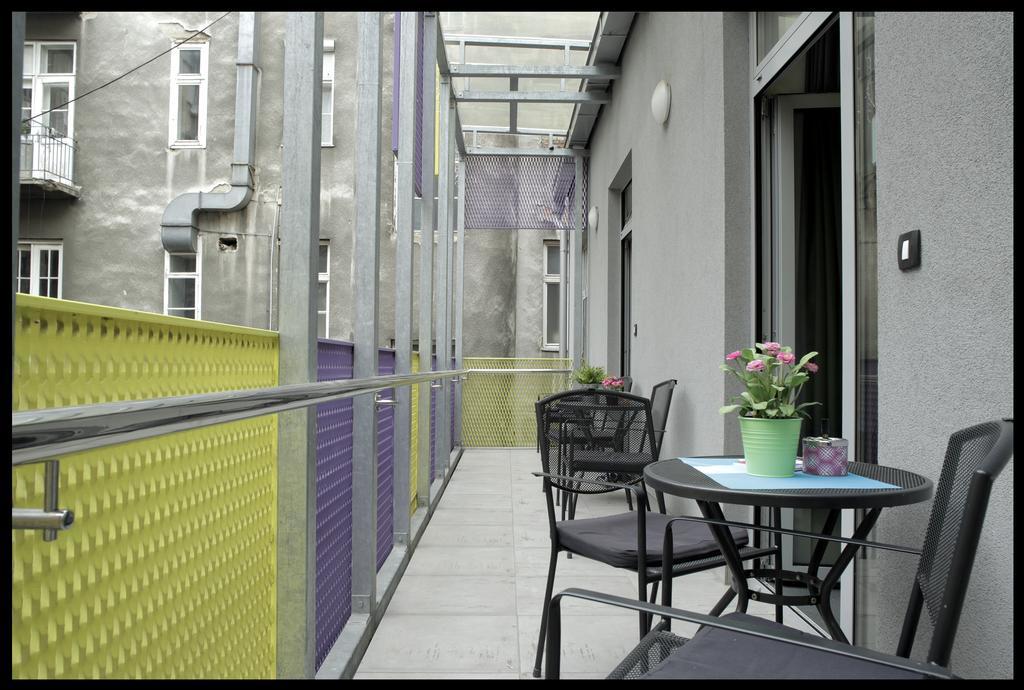 Hostel Chic Zagreb Buitenkant foto