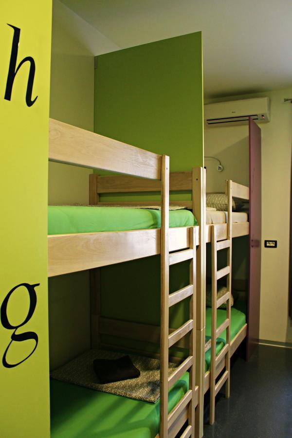 Hostel Chic Zagreb Buitenkant foto
