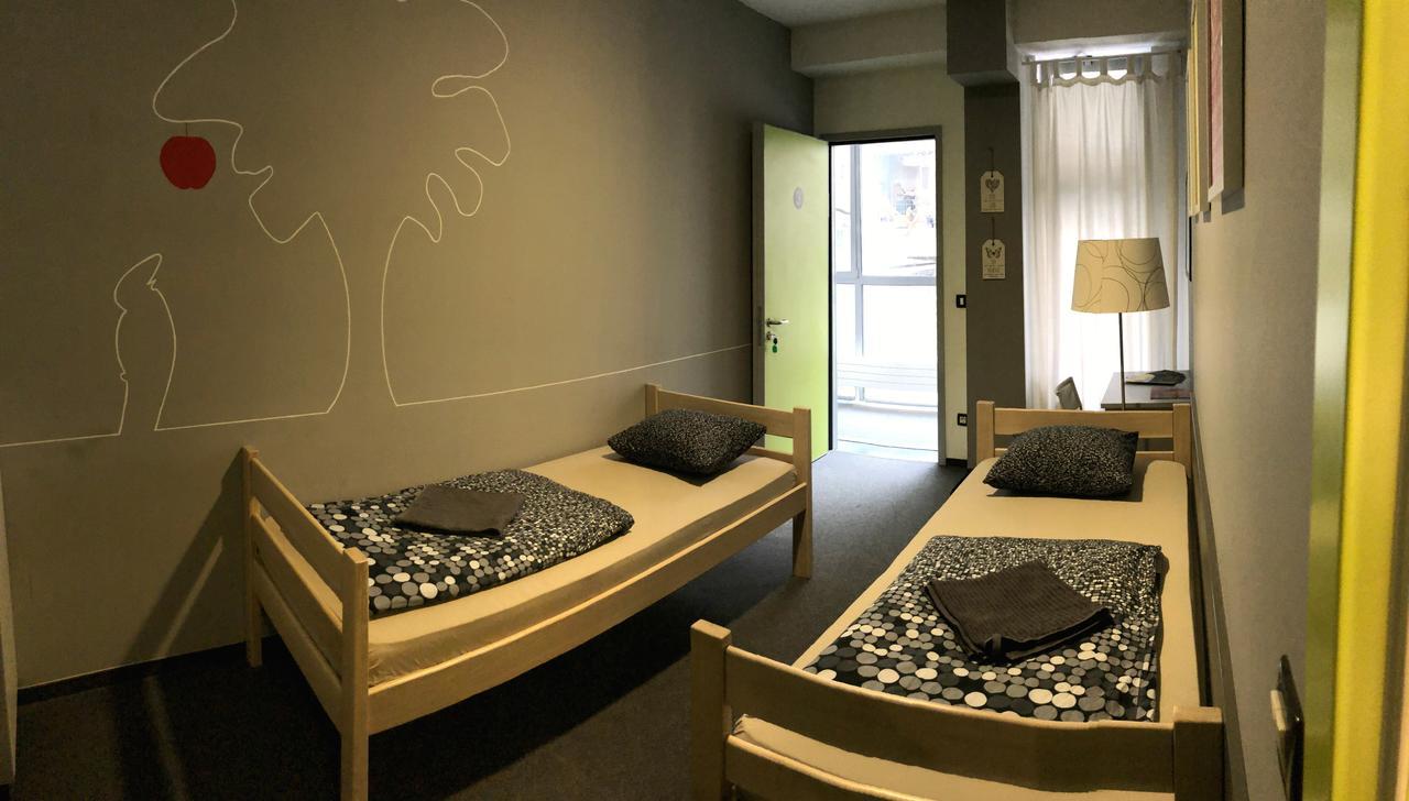 Hostel Chic Zagreb Buitenkant foto